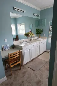 Quiet Cape Waterfront Home - Image 3