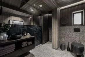 Brand new cabin with 10 beds, high standard and ski-in-ski-out - Image 4