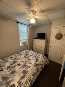 Beachy 3 bedroom 1 bath with outdoor shower steps away from the beach. Sleeps 6  - Image 4
