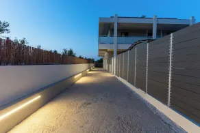 MD Residence with private jacuzzi near the beach - Image 4