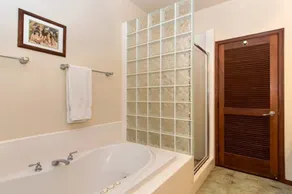 Immense Oceanview 3 Br / 4Ba Accueil, 40 secondes à pied de l'océan, tarifs de dernière minute - Image 3