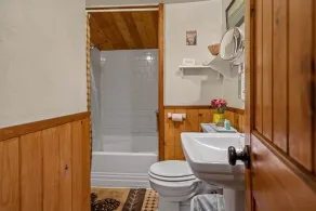 Romantisk och privat stuga, med frukost på Rogue River, 1 timme från Crater Lake - Image 2