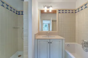4-BEDROOM VLLA WITH PRIVATE POOL AND GARDEN (N°342) - Image 2