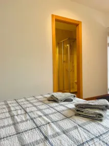 Spacious Chalet with outside Hot tub in 4Vallées ski resort in La Tzoumaz. - Image 3