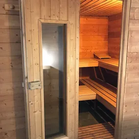 Villa Baptiste 30 minutes from Bordeaux Billiards Sauna Spa Swimming pool Table tennis table football - Image 2