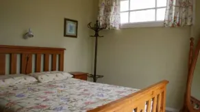2 Seacombe Grove, Ventnor - Image 3