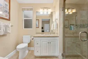 Dolphin Views, 3BR Oceanfront,  Walk to Downtown Nightlife w Firepit - Image 3