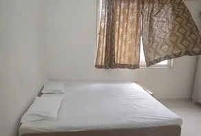 2 Bedroom apartment with balcony.. close to Sula Vinyard - Image 5