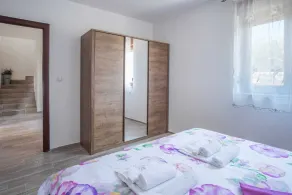 Feriehus  med privat pool i Linardici, Island Krk, Kroatien med plads til 10 personer - Image 5