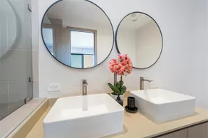 Suncoast Rentals - Image 4