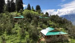 Hill top cottage by Planacation - Image 3