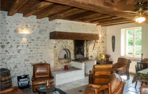 3 Bedroom Awesome Home In Ardentes - Image 2