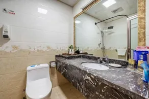 Hongrui Holiday Hotel - Image 3