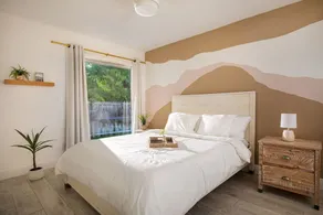 The Bohemian Heaven! with jacuzzi, Playgroud, 2miles to downtown - Image 4