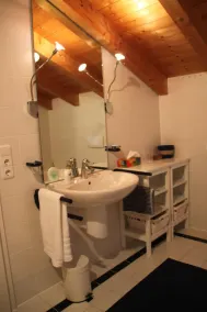 Moderna casa de férias perto do Chiemsee, com uma bela vista da montanha - Image 5