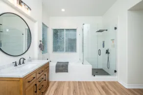 Luxury Retreat-Pool/HotTub/Game Room/Putting Green - Image 2