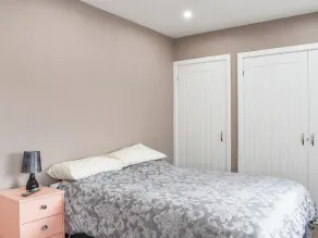 2 bedroom accommodation in Poole - Image 4