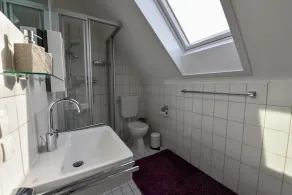 Comfortable vacation apartment with a garden, sauna, and beachfront location in Cuxhaven - Image 4