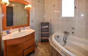Amazing Home In Avignon - Image 2
