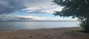 Lake front cottage on Lake Manitoba.  90min from Clear Lake, Riding Mt. Nat. Prk - Image 3