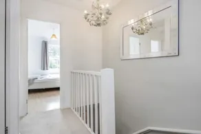 Stylish 3 Bed Sunningdale Center - Parking - LONG STAY discount - Image 3