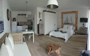 Nos îles : 50ème parallèle - 200m de la plage - Image 4