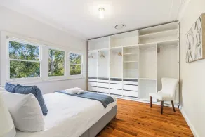 StayAU 4BRM Charming Modern Home in Mt Colah - Image 5
