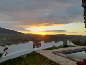 Las Palmeras, romantic vacation home with private pool in a secluded location - Image 3