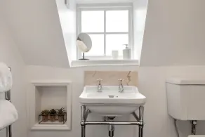 Appartamento-Bagno privato-Rayne Road - Image 4