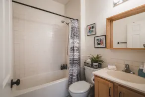 Zenith Condo: Your Downtown Duluth Retreat - Image 2