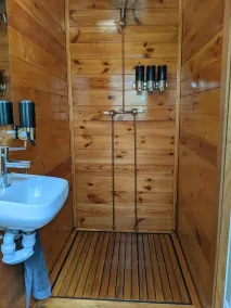 The Wollombi Tiny House: Eco escape in the bush. - Image 4