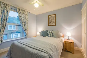Quaint fisherman’s cottage tucked away in a quite Deal street - Image 5