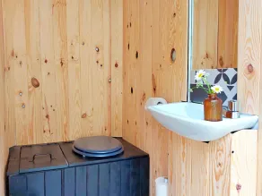 Secluded Cabin for 2 in Nature with Shared Kitchen & Games, Near Mayenne - Image 2