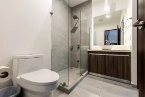 Urban Flats Studios by Corporate Stays - Image 5