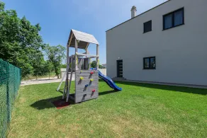 Villa Anni **** in Porec, TOP Villa mit eigenem Pool und Meerblick - Image 3