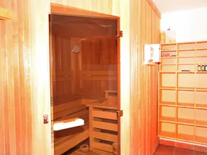 Angenehme Wohnung in einem Ferienhaus mit  W-LAN, Pool, TV, Terrasse und Haustiere erlaubt - Image 2