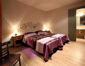 Stuga för sex med Spa bredvid floden - Image 2