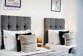 Cosy 3-Bedroom Serviced House with Free WiFi and Parking By Redwood Stays - Image 5
