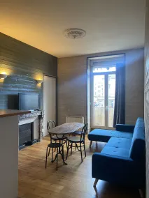 Nice 2 bedroom apartment with hot tub Grenoble center aigle - Image 4