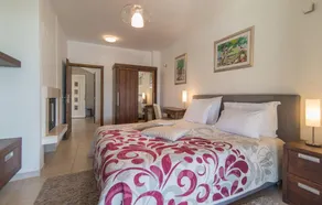 Beautiful home in Mirca - Image 4