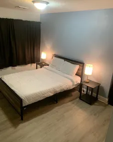 Charming 1-bedroom boutique hotel room in Norwell - Image 2
