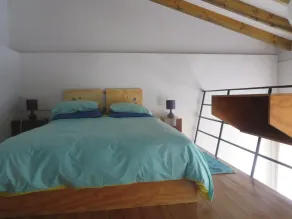 Modern studio in historical area - Image 3