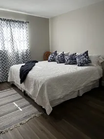 1 Bedroom Private Bath - Image 3