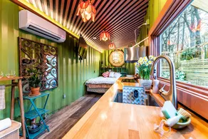 Luxury Shipping Container Tiny Home- Dog Friendly - Image 5