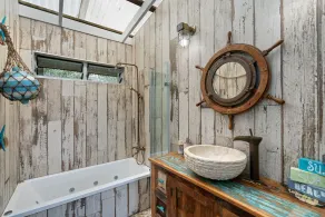 The Ultimate Modern Straddie Beach House - Image 3