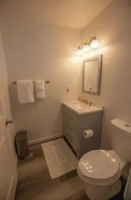 Discount Clean and quiet 2/1.5 townhouse 4 miles from airport - Image 2