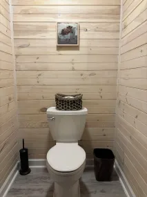 Beautiful Cabin on Private Wooded Acreage - Image 3