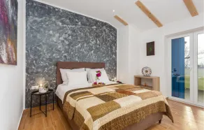 Amazing Home In Dobrinj - Image 4