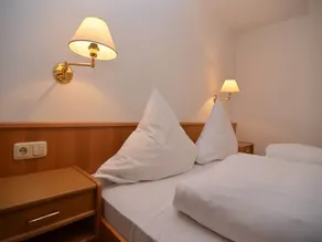Beautiful apartment in Lower Bavaria on a holiday farm in a quiet location - Image 4