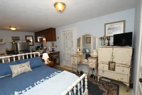 Tiny House at Historic Holle House - Image 4